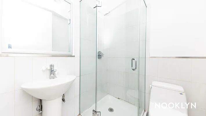 Rented by Nooklyn NYC LLC | media 36