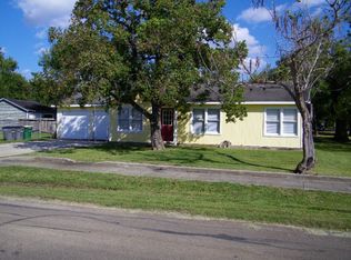 3302 N Vine St, Victoria, TX 77901
