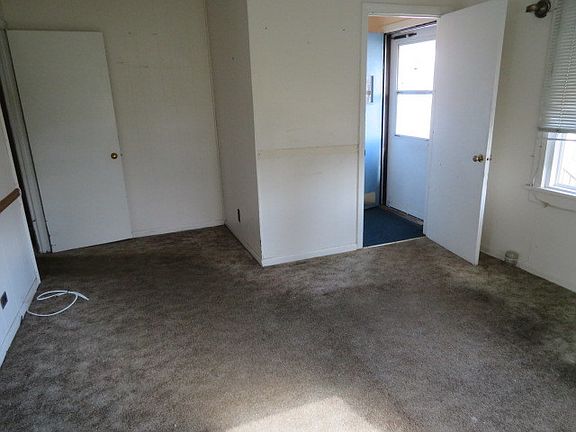 3rd image of 620 S Martin Luther King Jr Ave