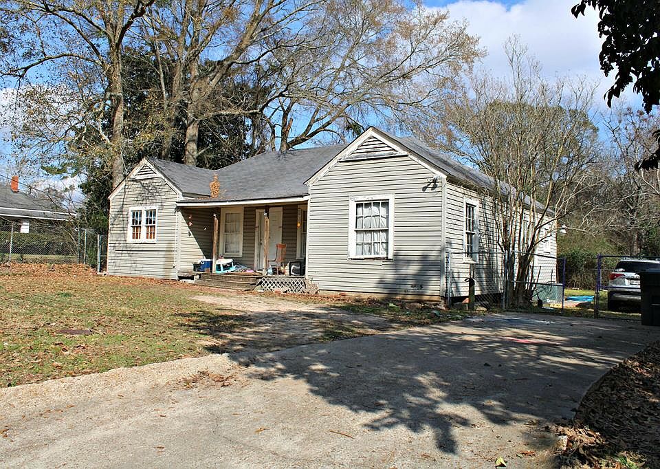1st image of 668 N Bowie St