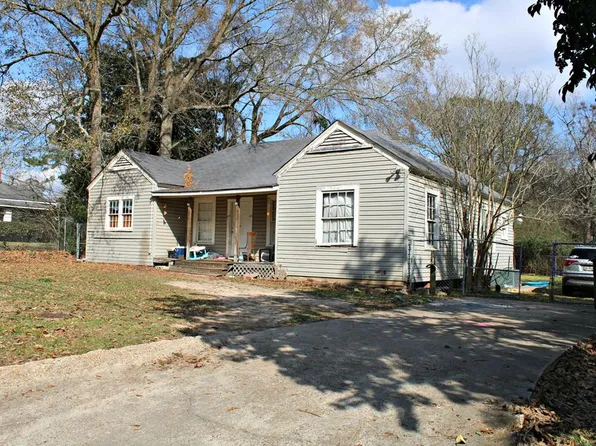 668 N Bowie St, Jasper, TX 75951