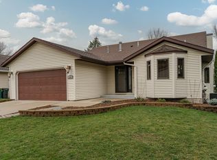 1011 33rd St NW, Rochester, MN 55901