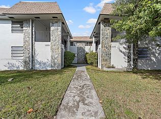 10375 SW 40th St #X, Miami, FL 33165