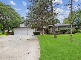 30W440 Whitney Rd, West Chicago, IL 60185