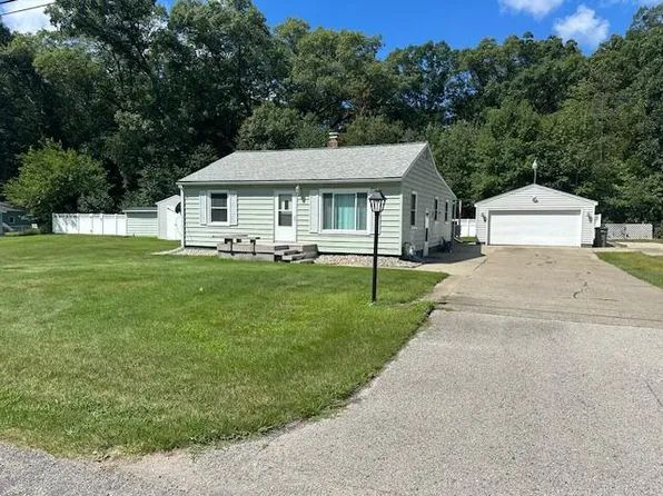 2831 Panzl St, Muskegon, MI 49444