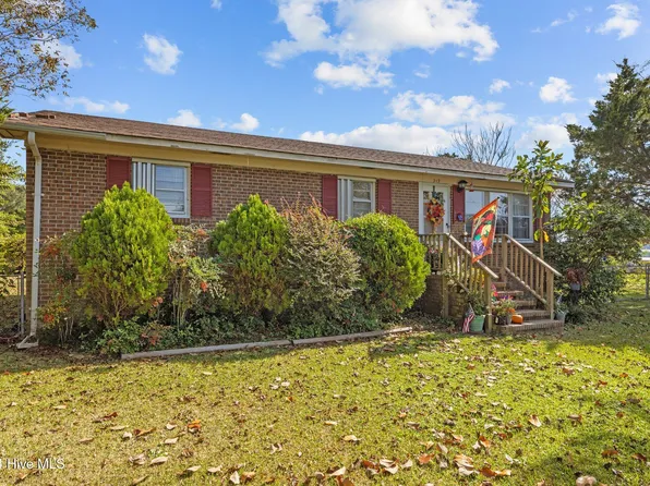219 Easy Street, Cape Carteret, NC 28584