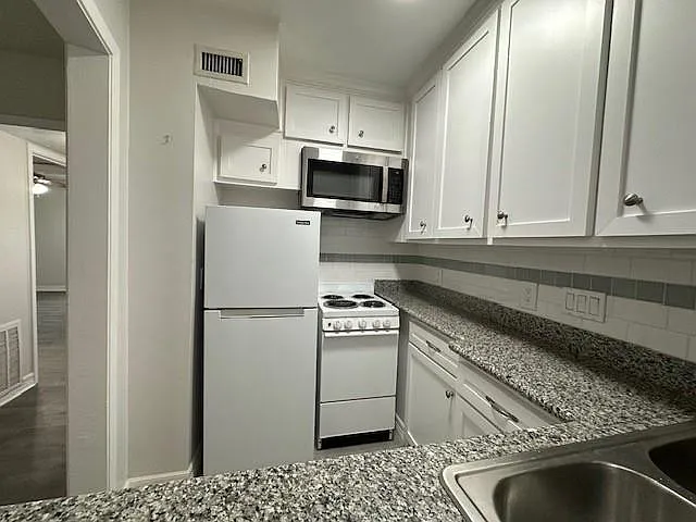 3400 Timmons Ln #24 — Photo 14
