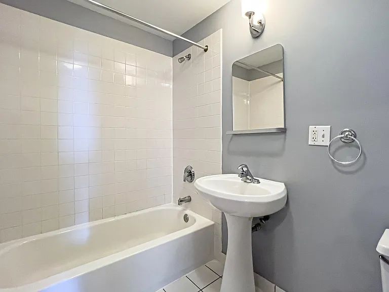 1822 S Bishop St #3 — Photo 16