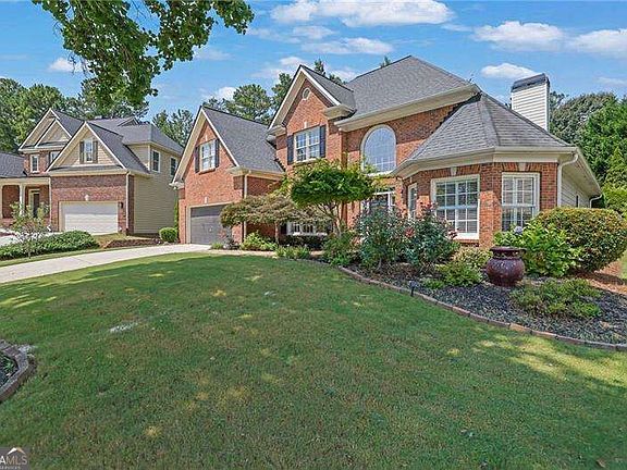 2nd image of 778 Laurel West Ln