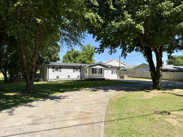 1035 Lakeside Rd, Madisonville, TN 37354