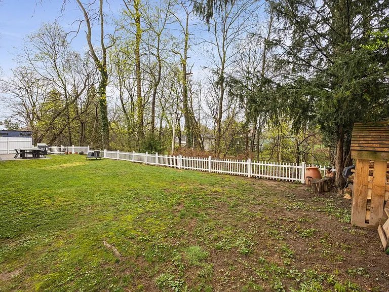 25 Brookwood Rd #HOUSE — Photo 39