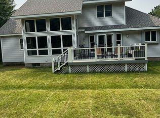 1411 Copper Dr, Hancock, MI 49930