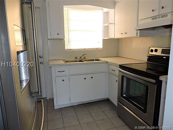 5th image of 232 NE 1st St APT 1