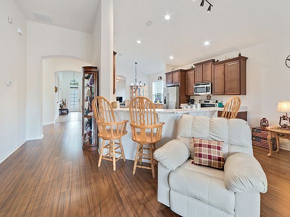 3rd image of 2813 Running Brook Cir