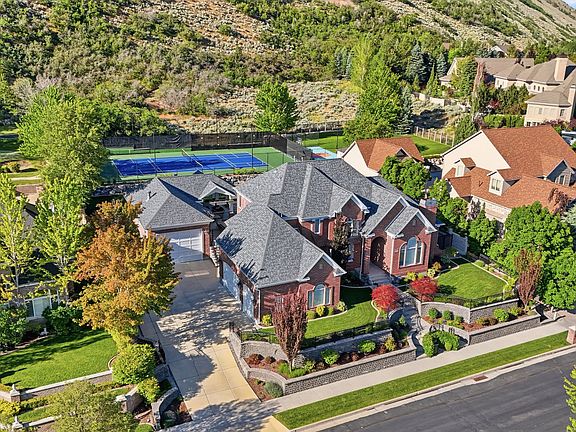 3rd image of 714 E Draper Heights Way