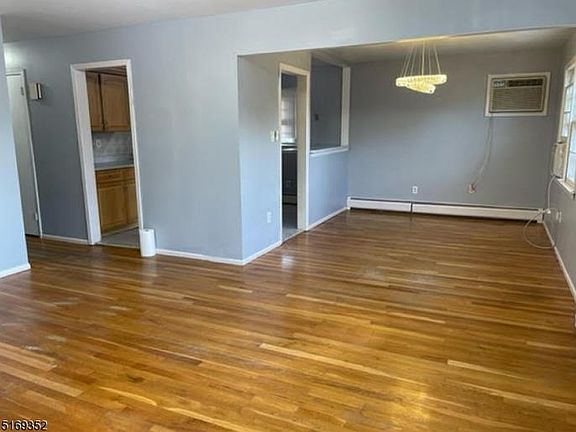 2nd image of 22 Pine St Floor 2