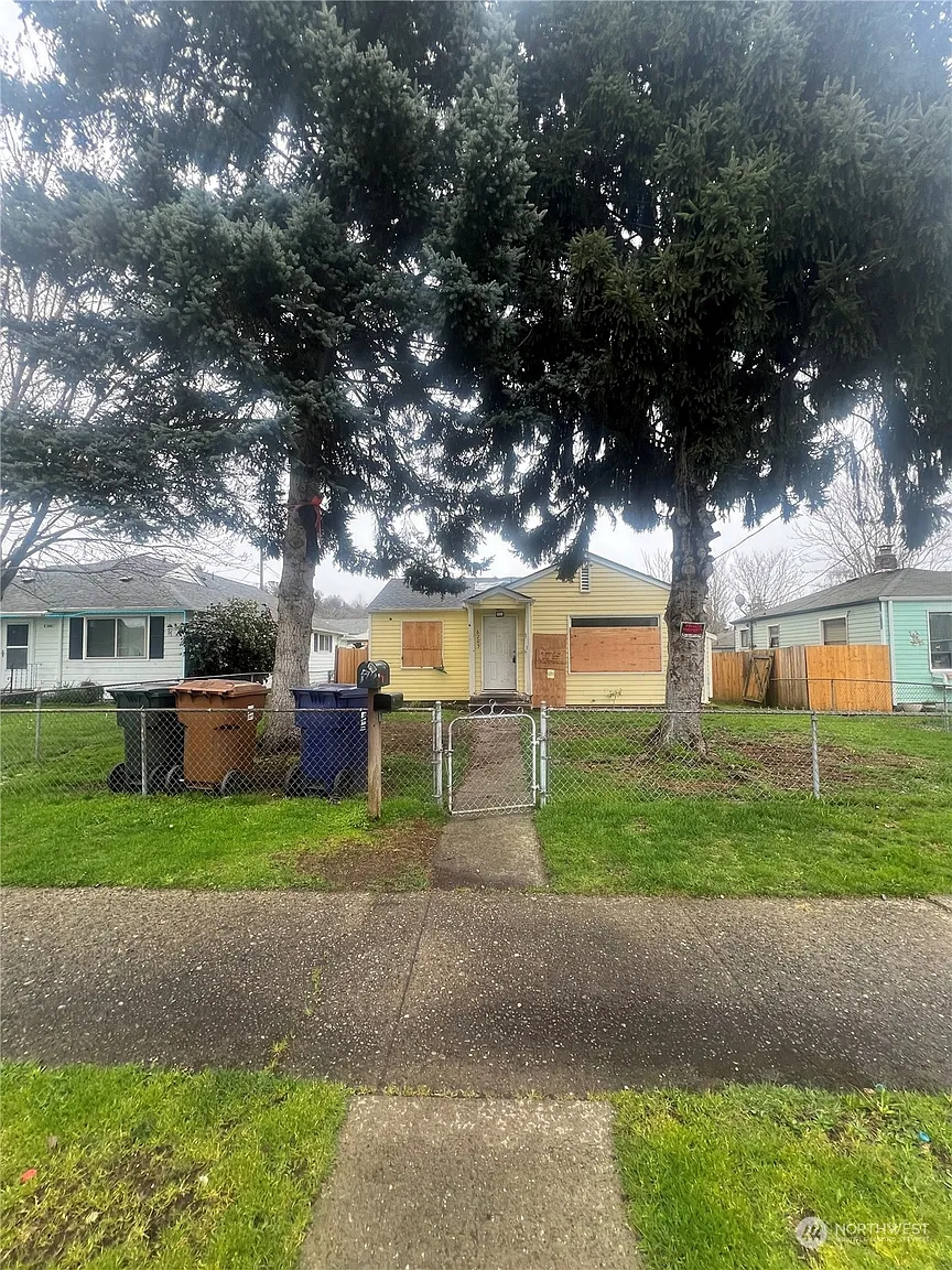 6205 Fife Street photo 1