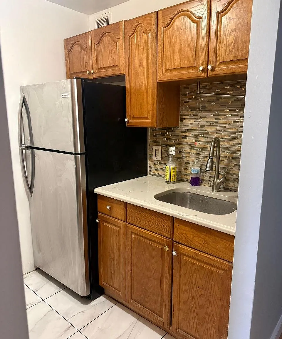 2 bed, 1.0 bath, 850 sqft, $3,100 — Photo 4
