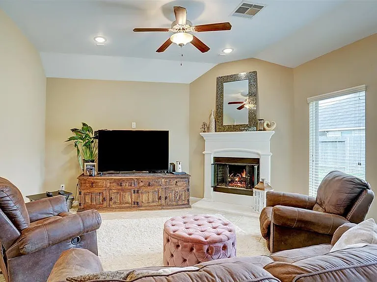 4411 Eclipse Park Ct — Photo 8