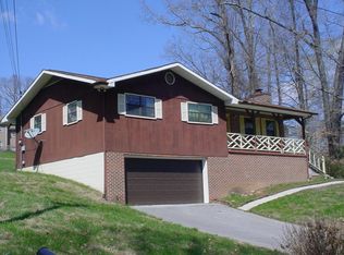 111 Woodland Ct, La Follette, TN 37766