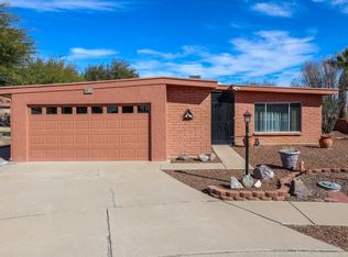 924 W Via Pitic, Green Valley, AZ 85614