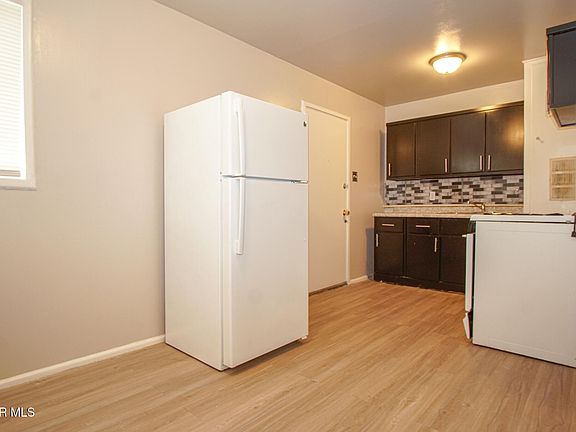 4th image of 1421 Saint Johns Dr Unit 2