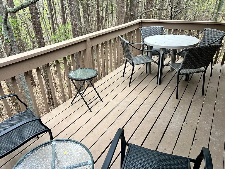 304 Pine Tree Dr #304 — Photo 10