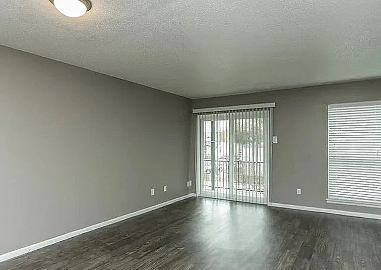 606 Embassy Oaks #717 — Photo 2