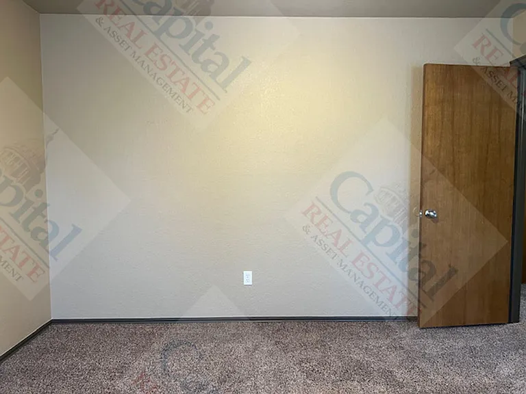 9225 Stonegate — Photo 21