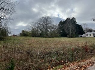 Moore Ln, New johnsonville, TN 37134