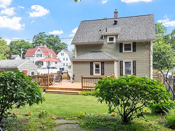 5th image of 92 Tisdale St