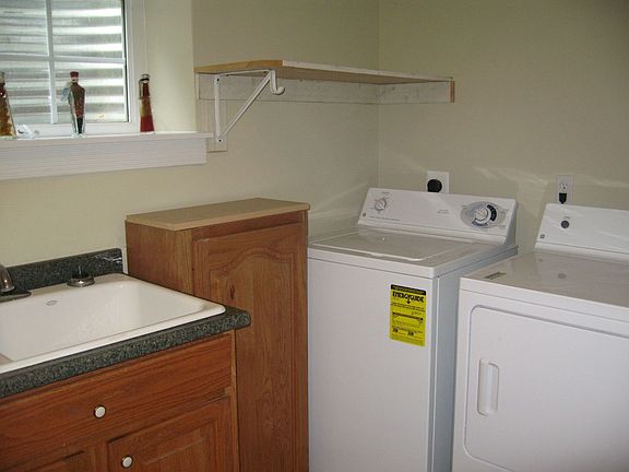 4th image of 317 Beall Ave