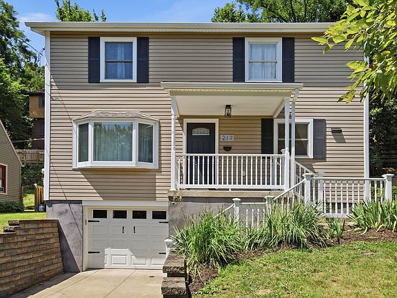 4th image of 217 12th St