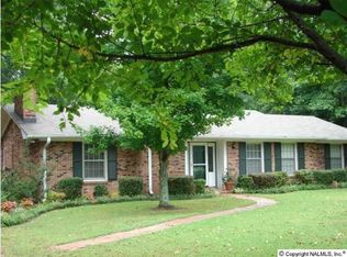 2001 Peach Orchard Dr NW, Hartselle, AL 35640
