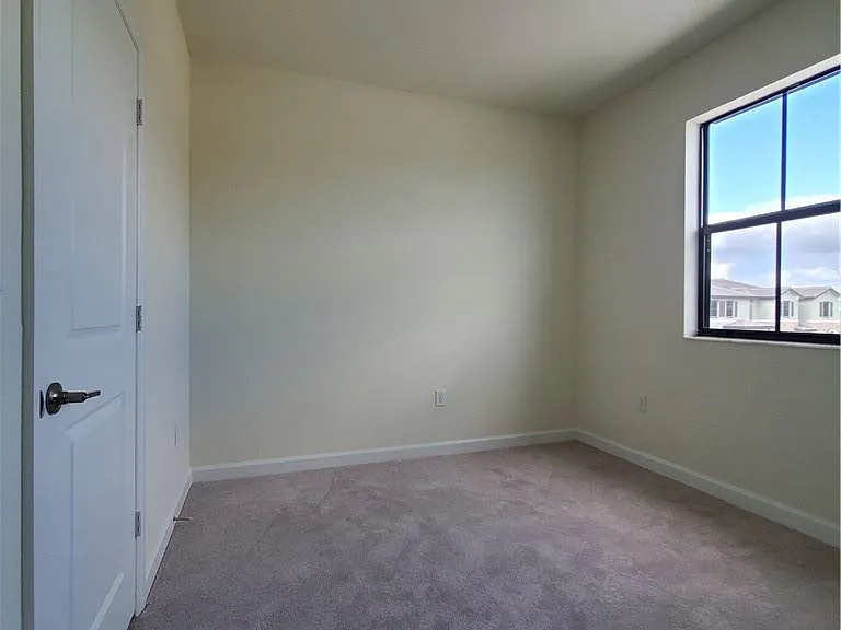3216 W 114th Ter — Photo 18