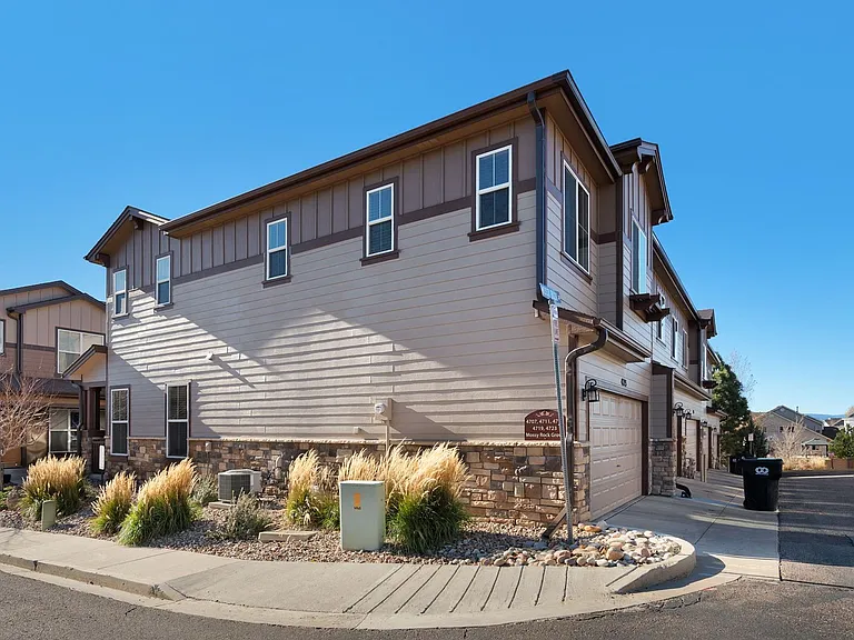 4723 Mossy Rock Grv — Photo 30