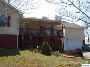 635 Rock House Rd, Kodak, TN 37764