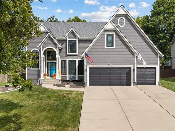 8408 W 129th Ter, Overland Park, KS 66213