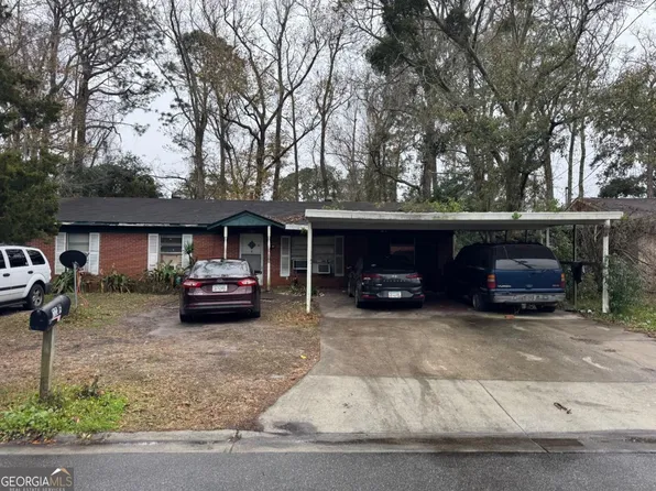 2246 Poinsettia Cir, Brunswick, GA 31520