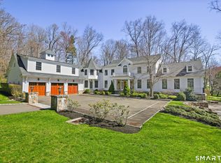 323 Smith Ridge Rd, New Canaan, CT 06840