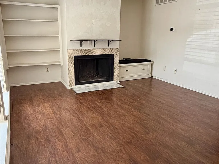 6910 Hart Ln #703 — Photo 4