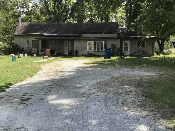 3156 Old Highway 50, Xenia, IL 62899
