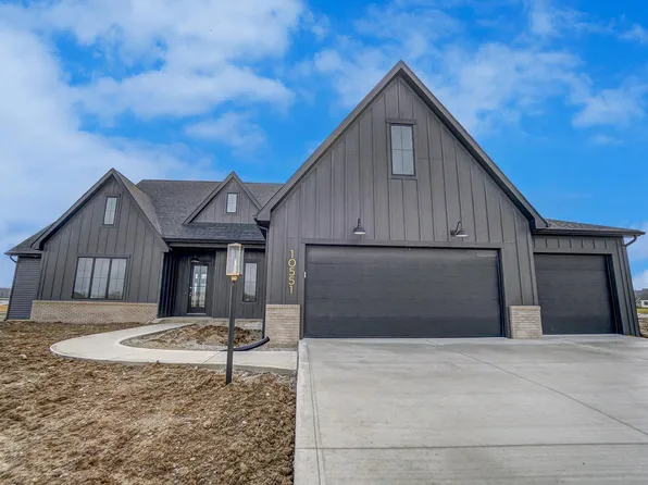 10551 Chestnut Creek Blvd, Fort Wayne, IN 46814
