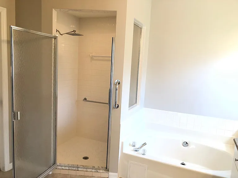 8223 Breton Cir — Photo 13