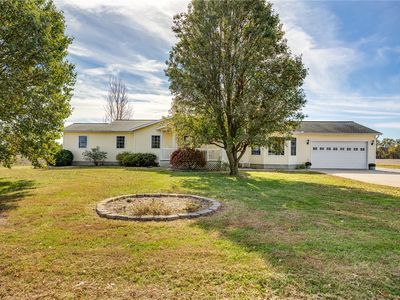 9118 Faye Rd, Kinmundy, IL, 62854