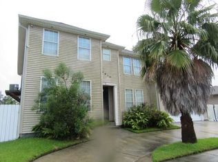 2013 Guerra Dr, Violet, LA 70092