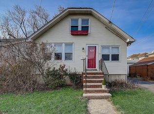 23 Stratford Ter, Cranford, NJ 07016