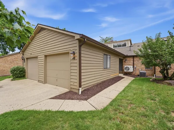 40 Rolling Hills Dr, Cincinnati, OH 45215