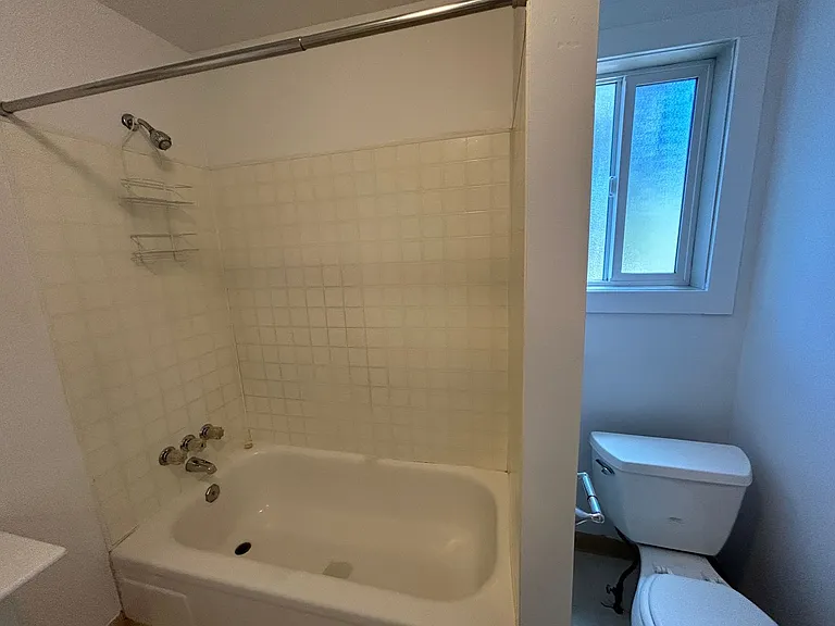 2890 Sacramento Ave — Photo 16
