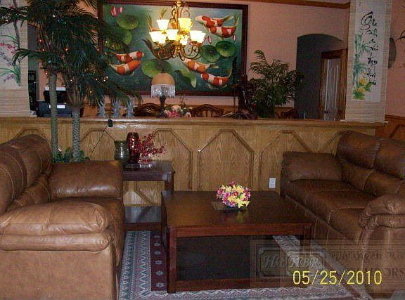 3rd image of 8414 Drury Ln